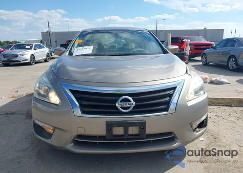 2015 Nissan Altima 2.5 S z USA, uszkodzony, nr VIN 1N4AL3AP7FN313010